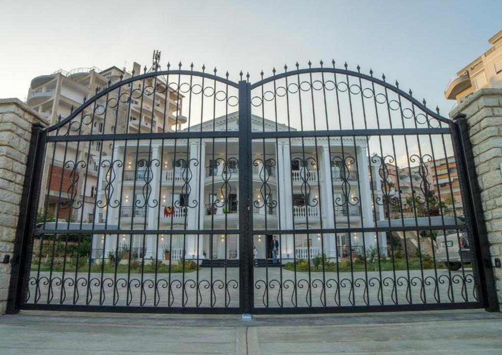Hotel Vila Kalcuni Sarandë Exterior foto