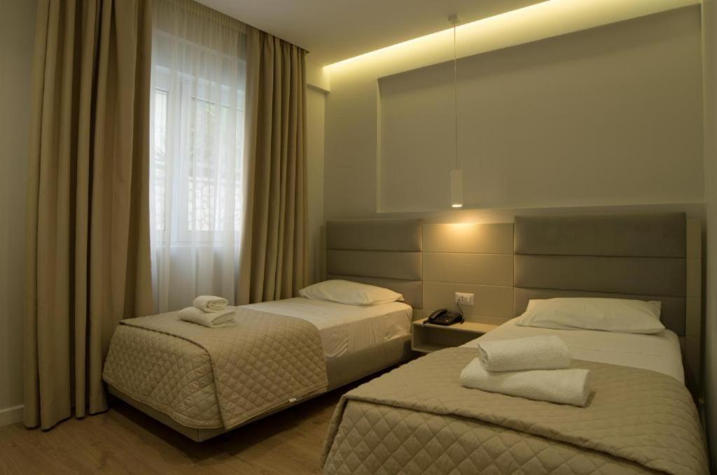 Hotel Vila Kalcuni Sarandë Exterior foto
