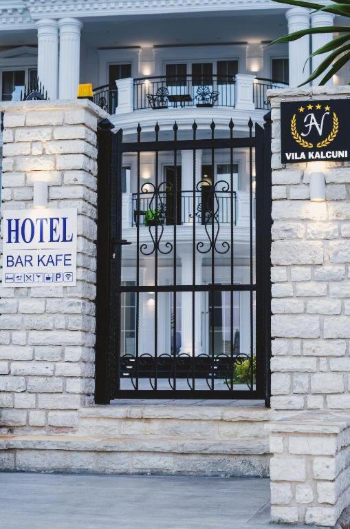 Hotel Vila Kalcuni Sarandë Exterior foto
