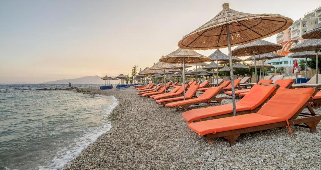Hotel Vila Kalcuni Sarandë Exterior foto